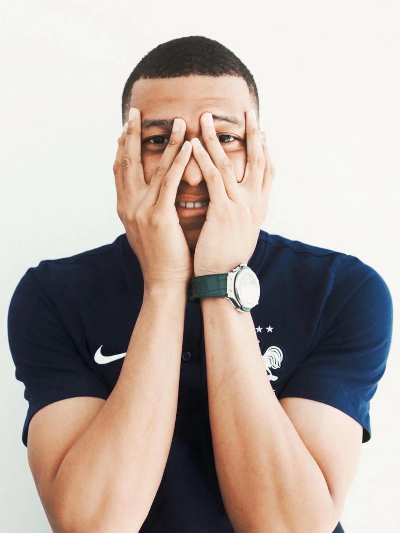 AG只剩轩染没有FMVP，和当年易峥一样，菲菲直言队内不在意