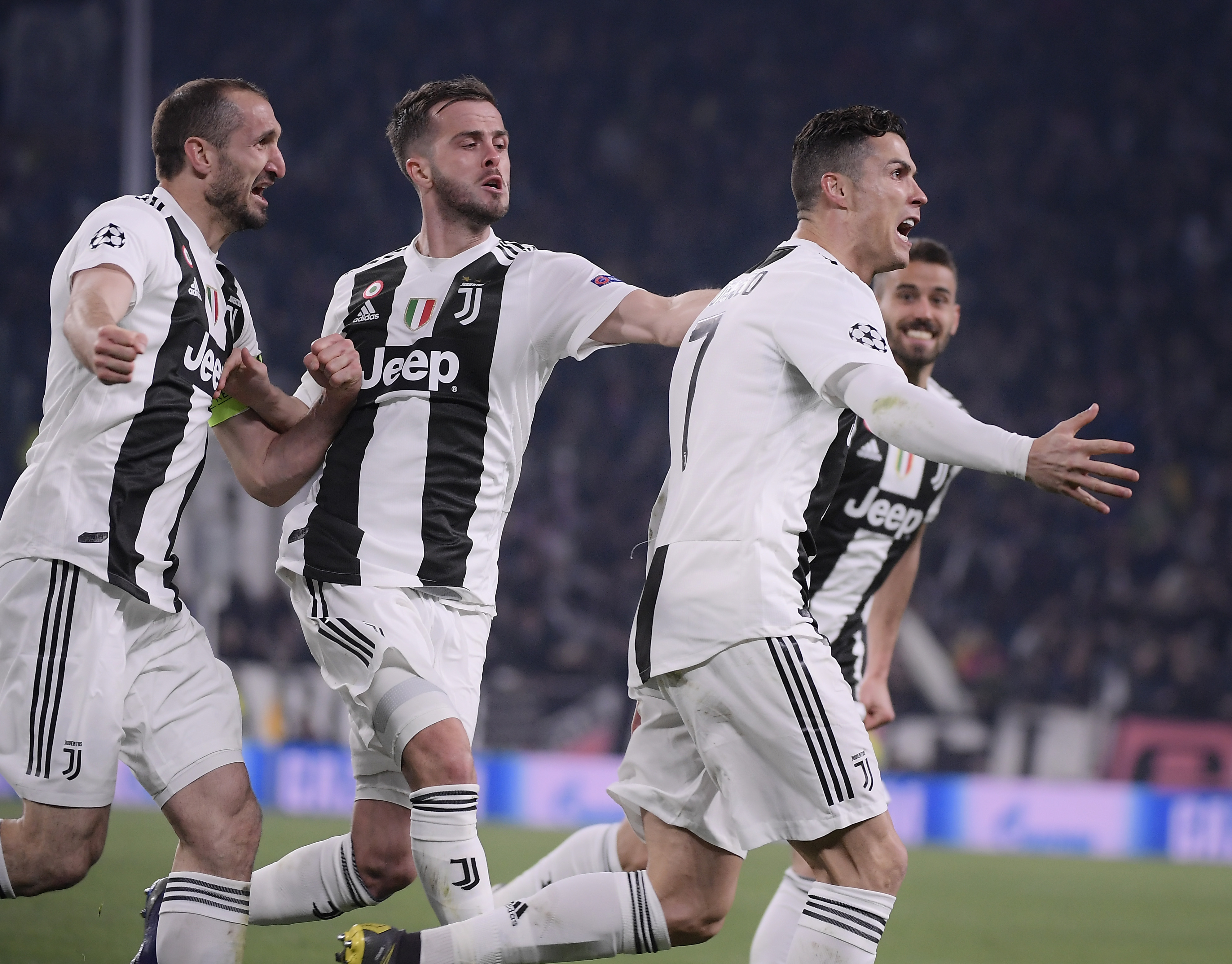 DLSS 4.5评测：全新动态多帧生成技术终于有用了！