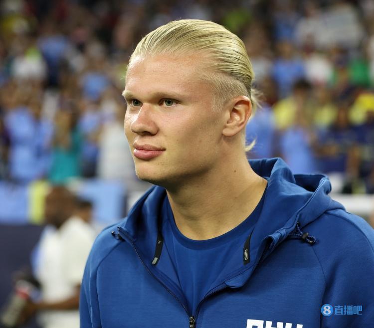 轻松大世界，全英雄免费送！《剑与远征：启程》全平台公测定档8月8日